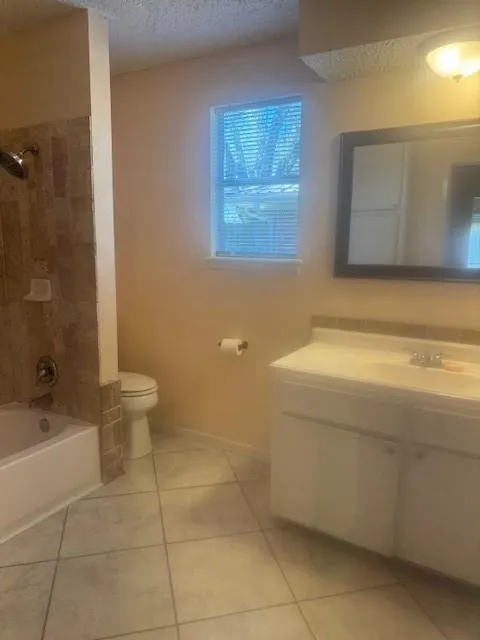 119 Anna Street Tomball, TX 77375