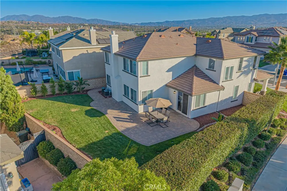 23921 Brio Court Valencia, CA 91354
