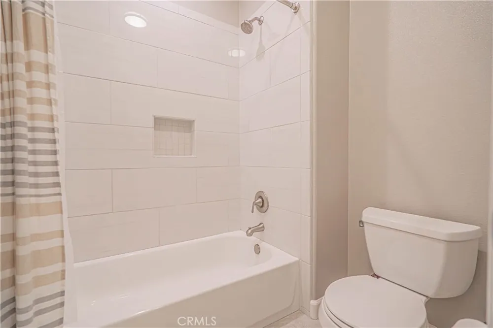 23921 Brio Court Valencia, CA 91354