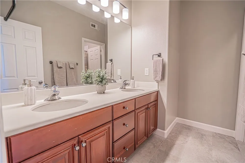 23921 Brio Court Valencia, CA 91354