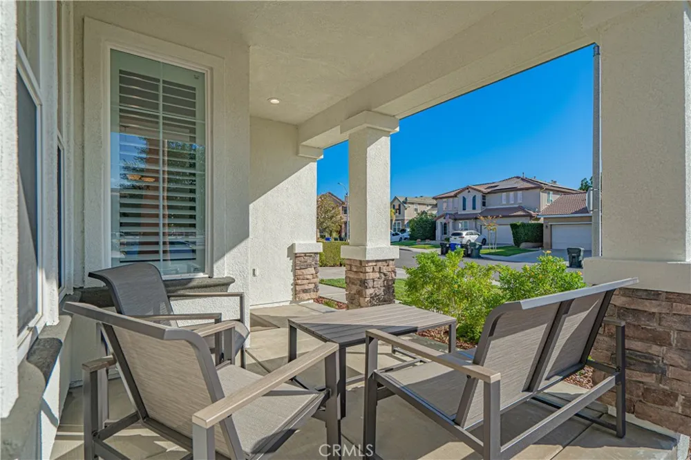 23921 Brio Court Valencia, CA 91354