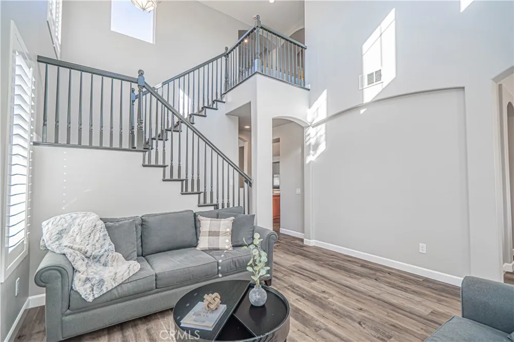 23921 Brio Court Valencia, CA 91354