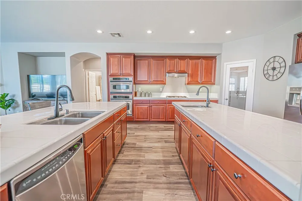 23921 Brio Court Valencia, CA 91354