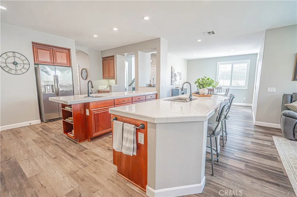 23921 Brio Court Valencia, CA 91354