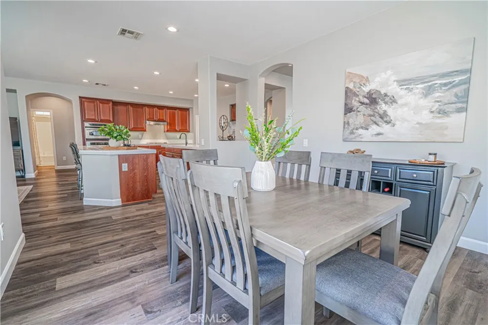 23921 Brio Court Valencia, CA 91354