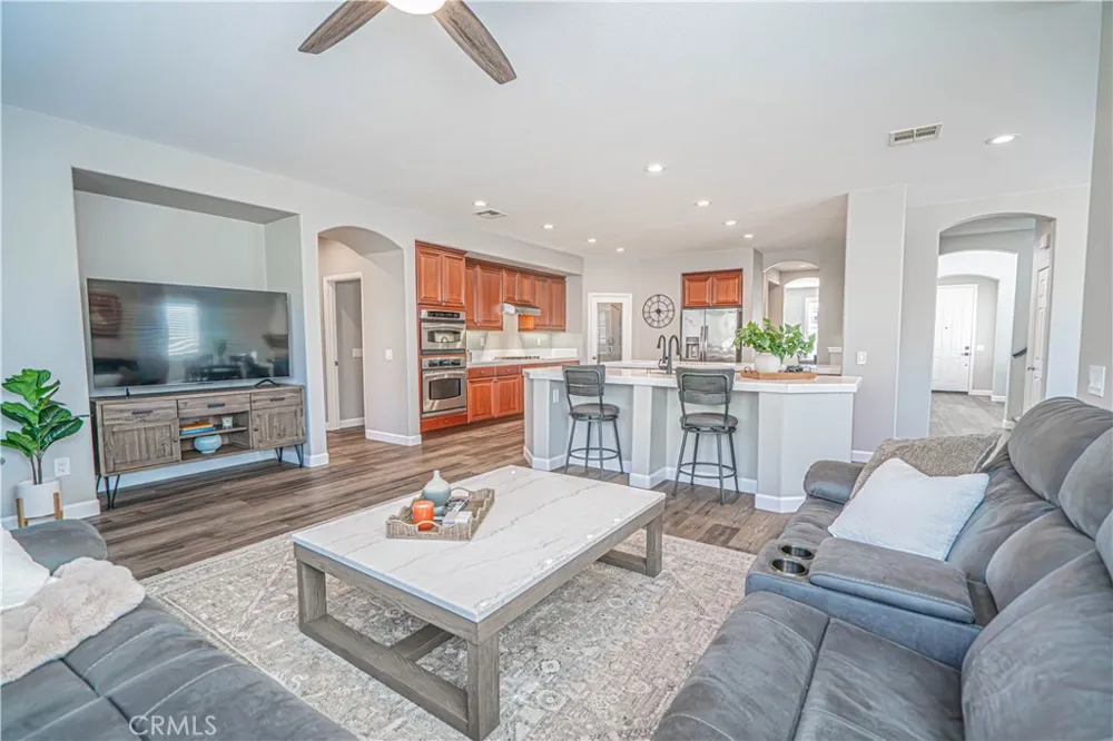 23921 Brio Court Valencia, CA 91354