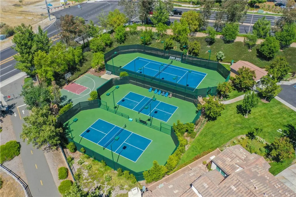 23921 Brio Court Valencia, CA 91354