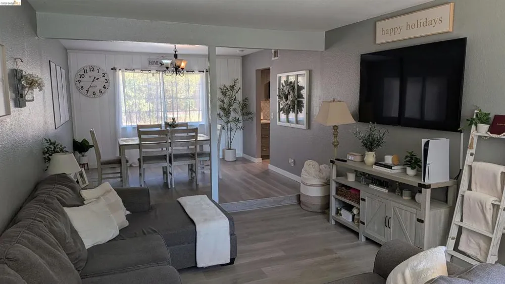 110 Sansome Ct Vacaville, CA 95687