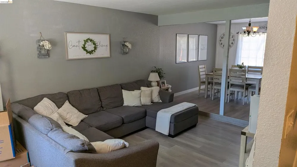 110 Sansome Ct Vacaville, CA 95687