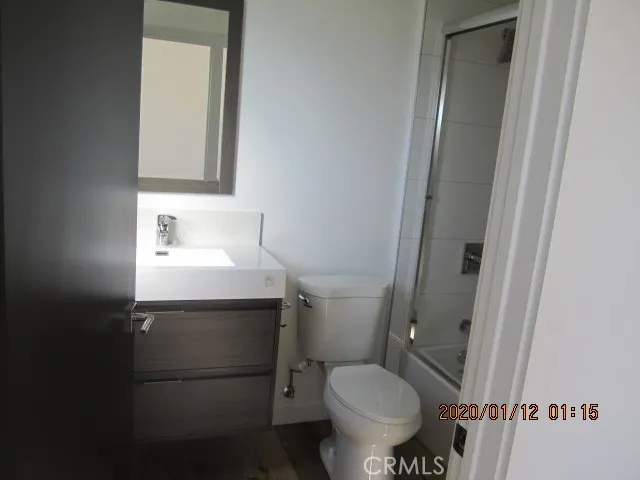 14126 Sylvan Street Van Nuys, CA 91401