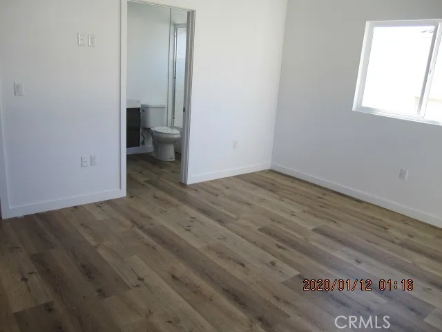 14126 Sylvan Street Van Nuys, CA 91401