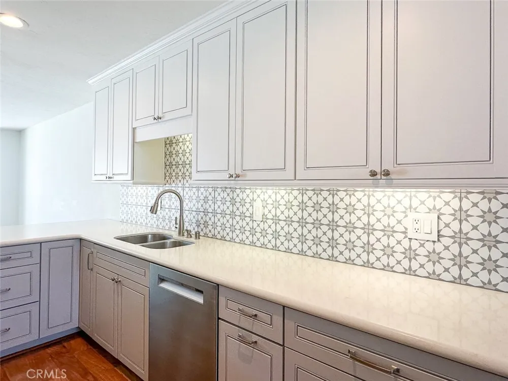16492 Harbour Lane #32 Huntington Beach, CA 92649