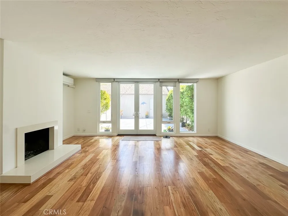 16492 Harbour Lane #32 Huntington Beach, CA 92649