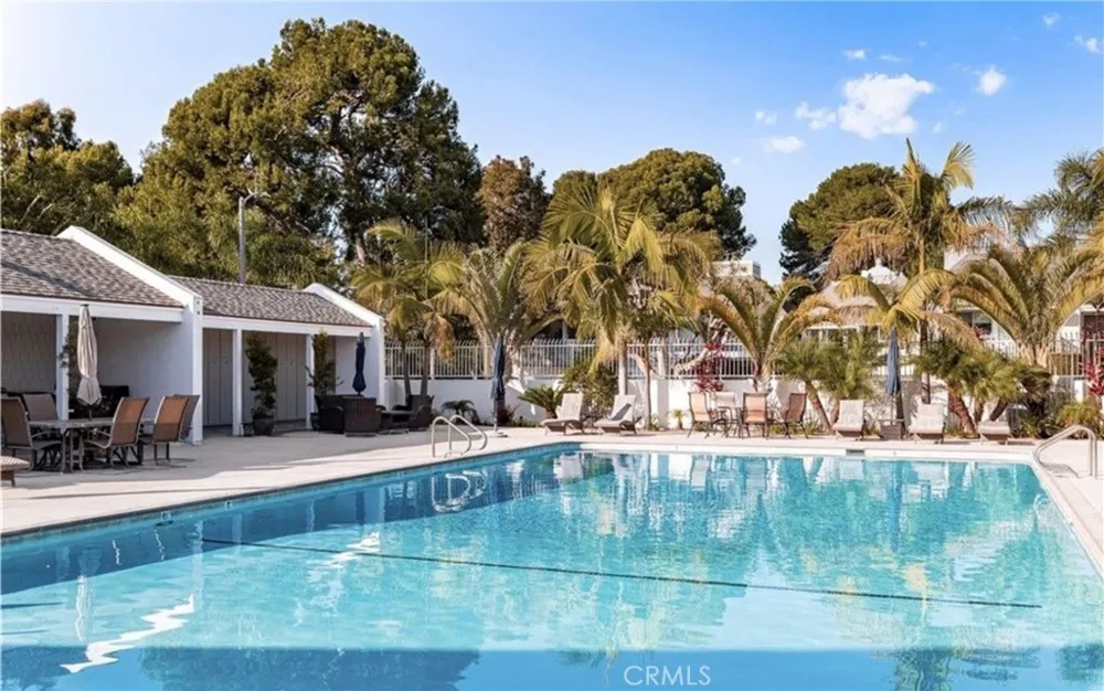 16492 Harbour Lane #32 Huntington Beach, CA 92649