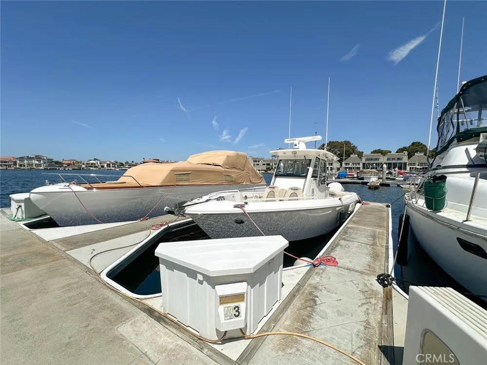 16492 Harbour Lane #32 Huntington Beach, CA 92649