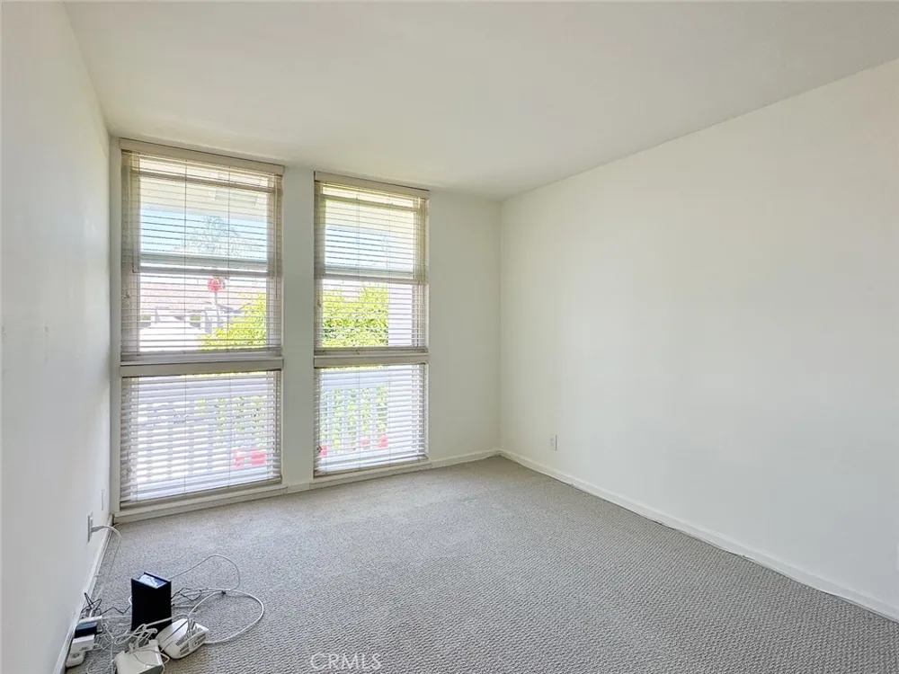16492 Harbour Lane #32 Huntington Beach, CA 92649