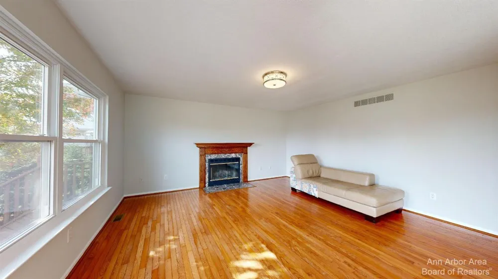 2844 Chaseway Court Ann Arbor, MI 48105