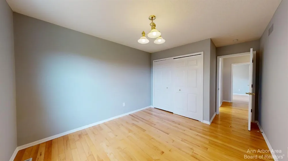 2844 Chaseway Court Ann Arbor, MI 48105