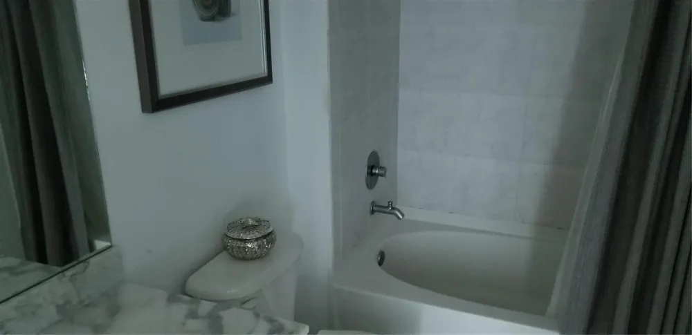 951 BRICKELL AVENUE #2402 Miami, FL 33131