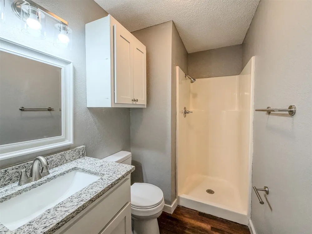 1819 Quail Run Muskogee, OK 74403
