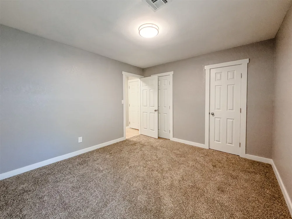 1819 Quail Run Muskogee, OK 74403