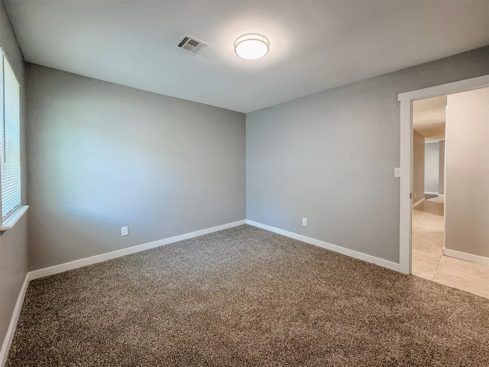 1819 Quail Run Muskogee, OK 74403