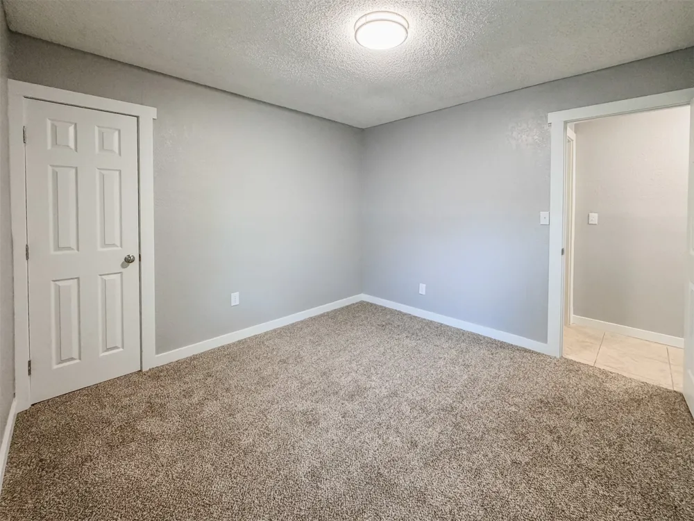 1819 Quail Run Muskogee, OK 74403