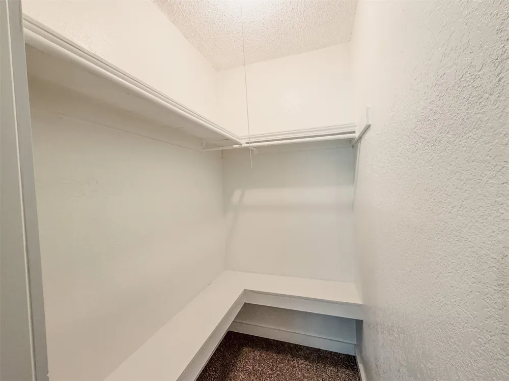 1819 Quail Run Muskogee, OK 74403