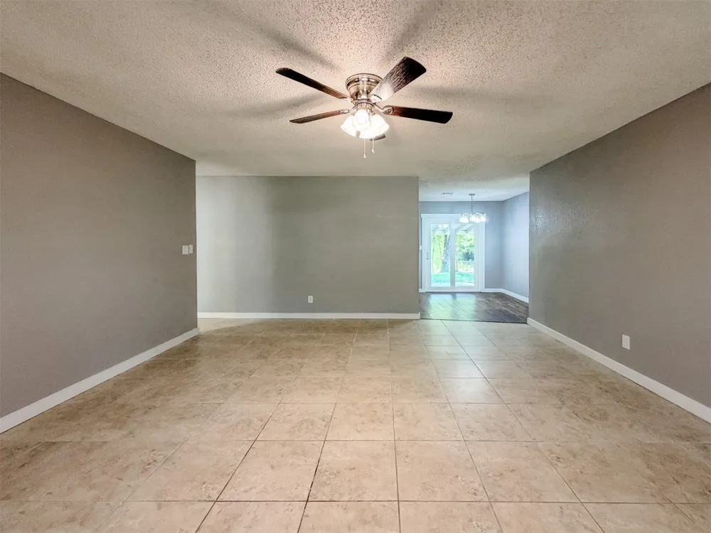 1819 Quail Run Muskogee, OK 74403