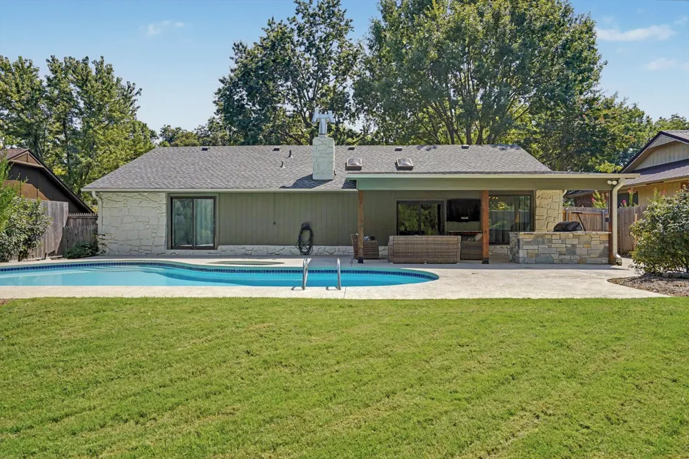 7415 E 77th Street Tulsa, OK 74133