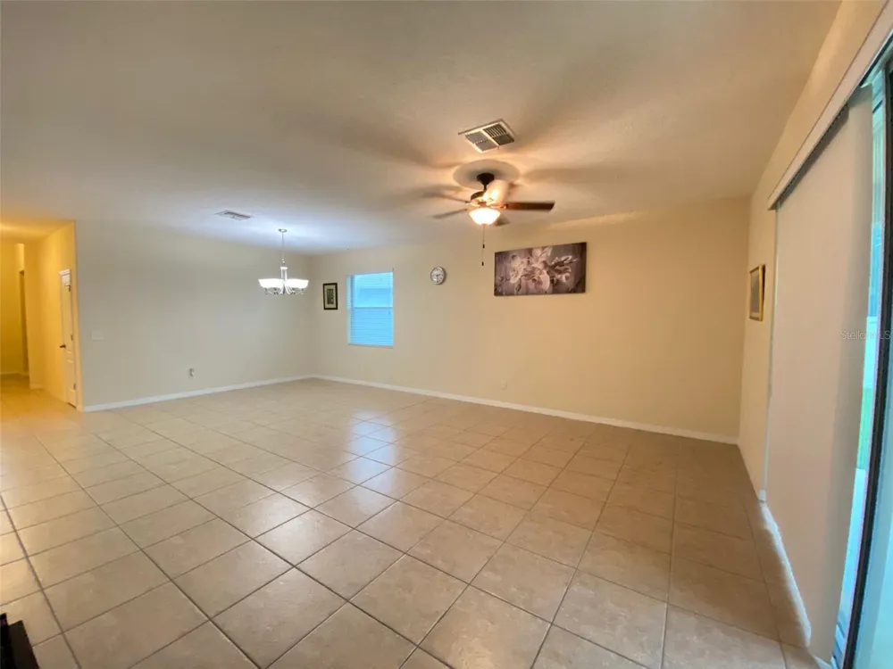 2555 CARRICKTON CIRCLE Orlando, FL 32824