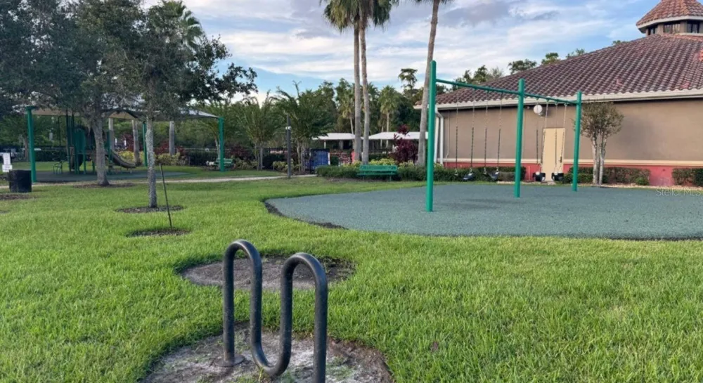 2555 CARRICKTON CIRCLE Orlando, FL 32824