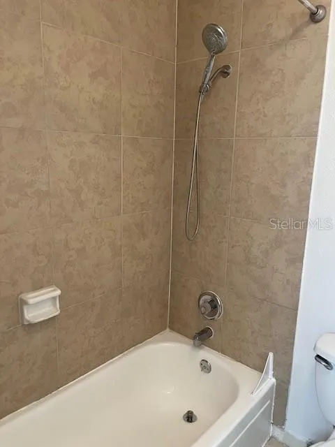 452 BANYON TREE CIRCLE #200 Maitland, FL 32751