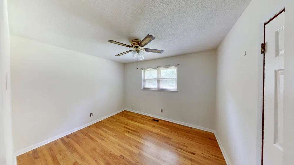 385 Bridge Street Graysville, TN 37338