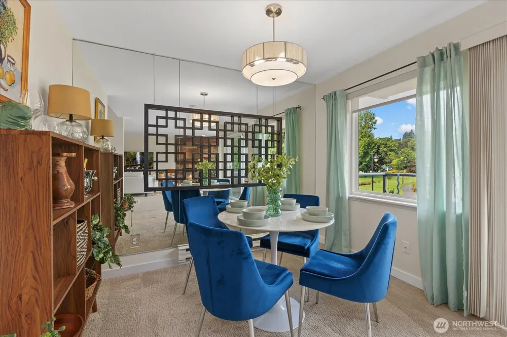9715 NE Juanita Drive #210B Kirkland, WA 98034