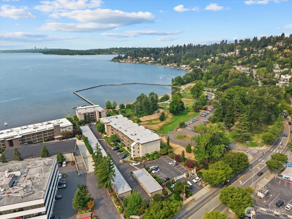9715 NE Juanita Drive #210B Kirkland, WA 98034
