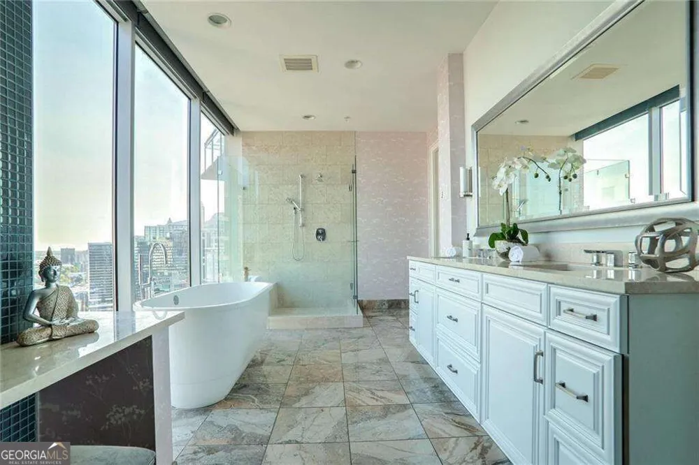 1065 Peachtree ST NE Atlanta, GA 30309