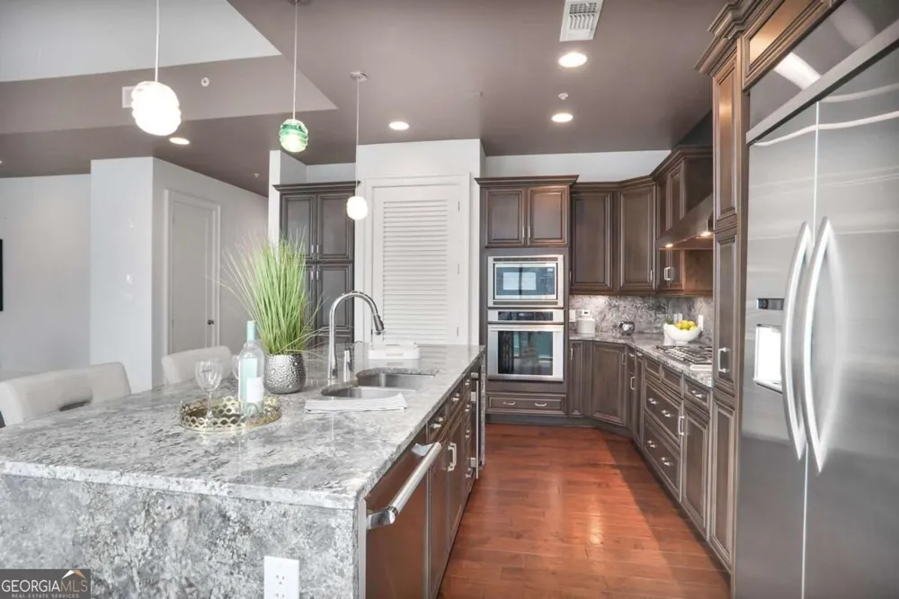 1065 Peachtree ST NE Atlanta, GA 30309