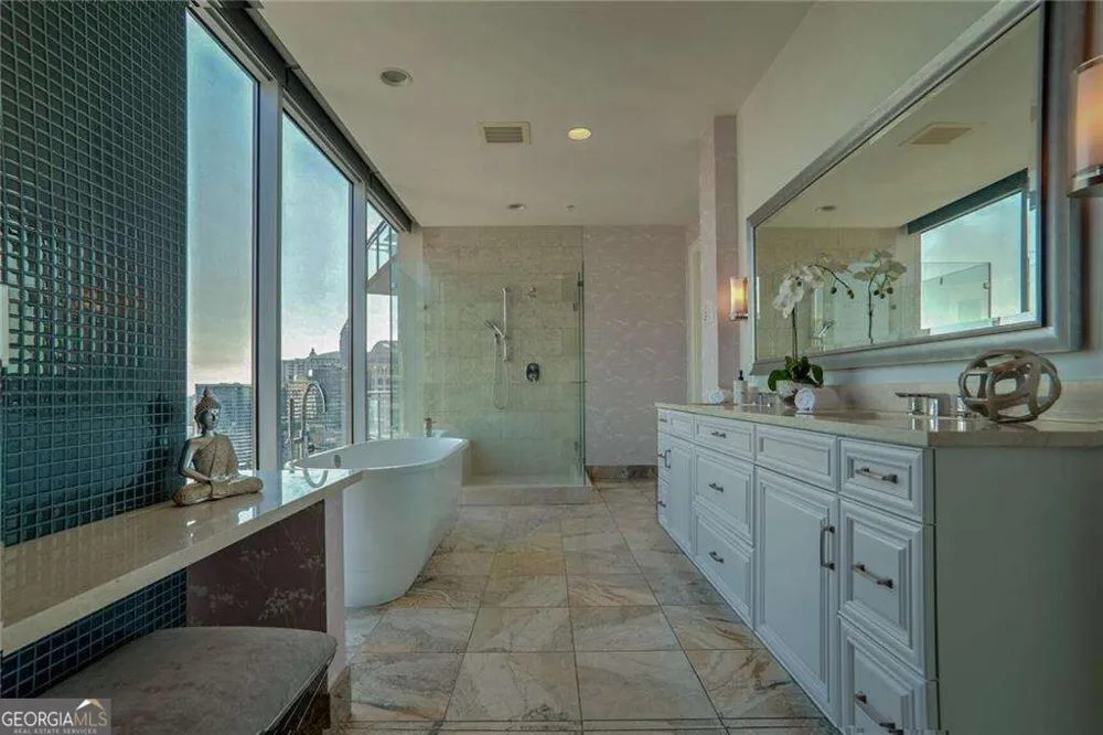 1065 Peachtree ST NE Atlanta, GA 30309