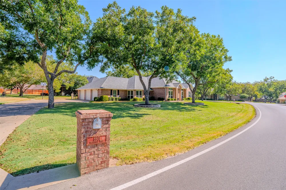 8931 Brierfield Road Granbury, TX 76049