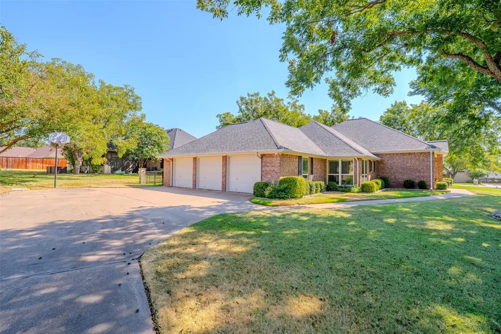 8931 Brierfield Road Granbury, TX 76049