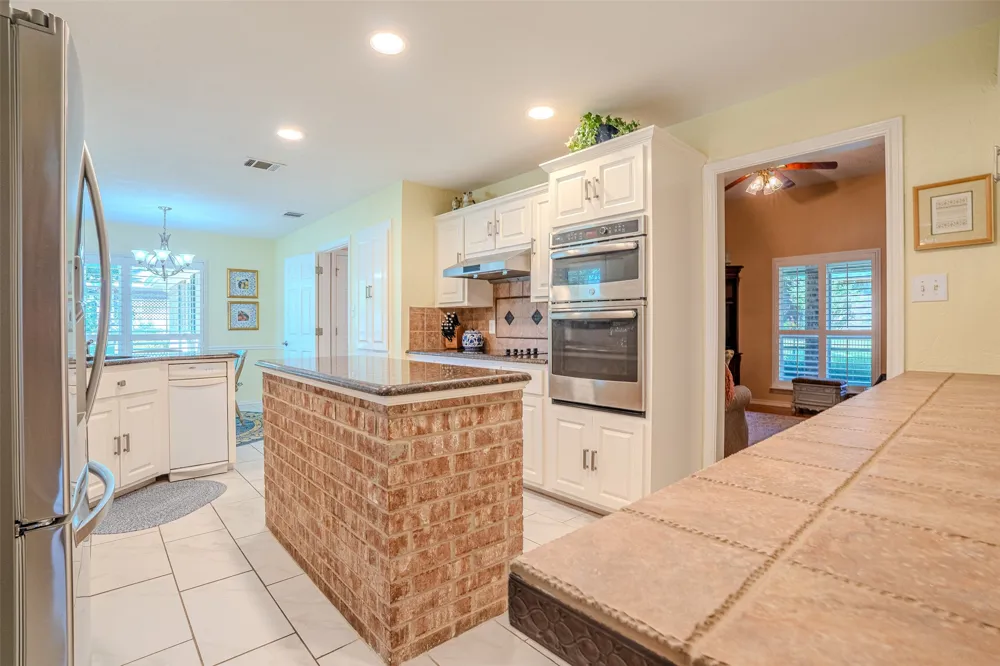8931 Brierfield Road Granbury, TX 76049
