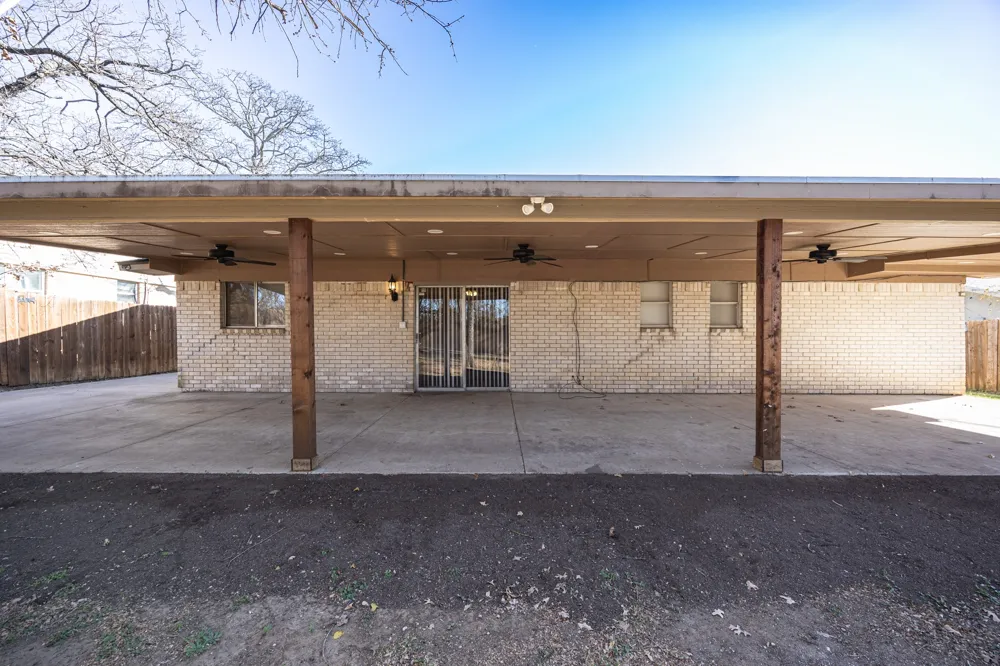 6704 Trailwood Drive Forest Hill, TX 76140