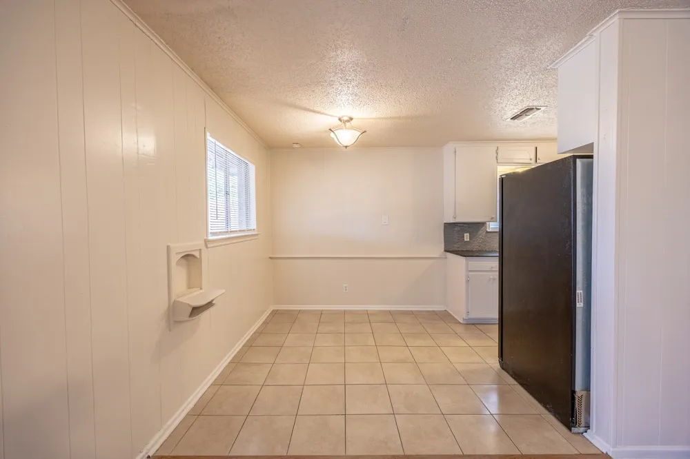 6704 Trailwood Drive Forest Hill, TX 76140