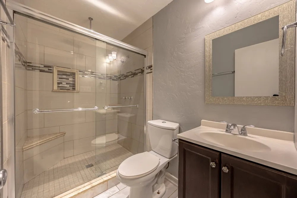 6704 Trailwood Drive Forest Hill, TX 76140