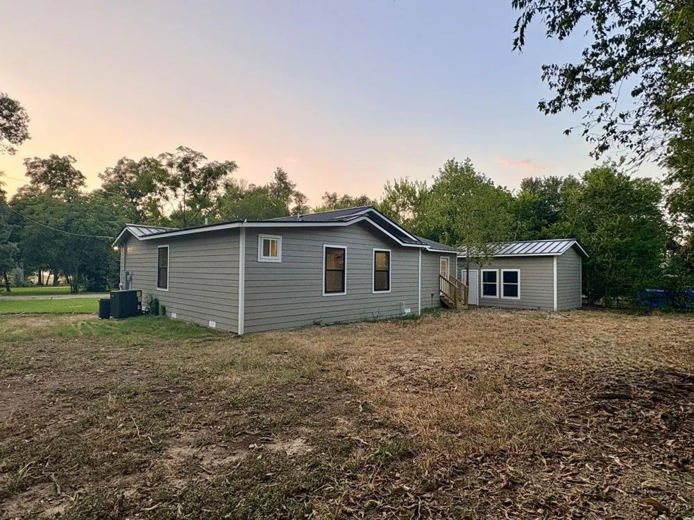 2003 Terral Court Cameron, TX 76520