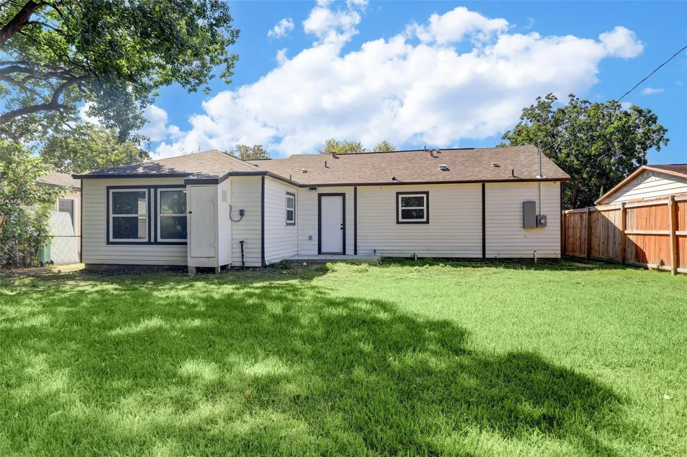 1107 Valerie Avenue Pasadena, TX 77502