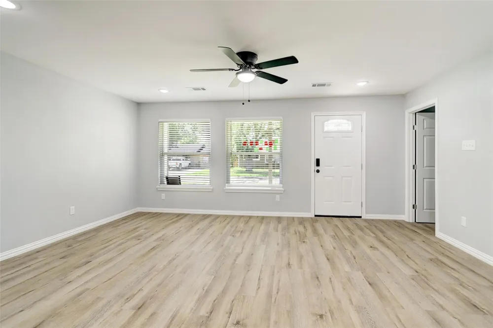 1107 Valerie Avenue Pasadena, TX 77502