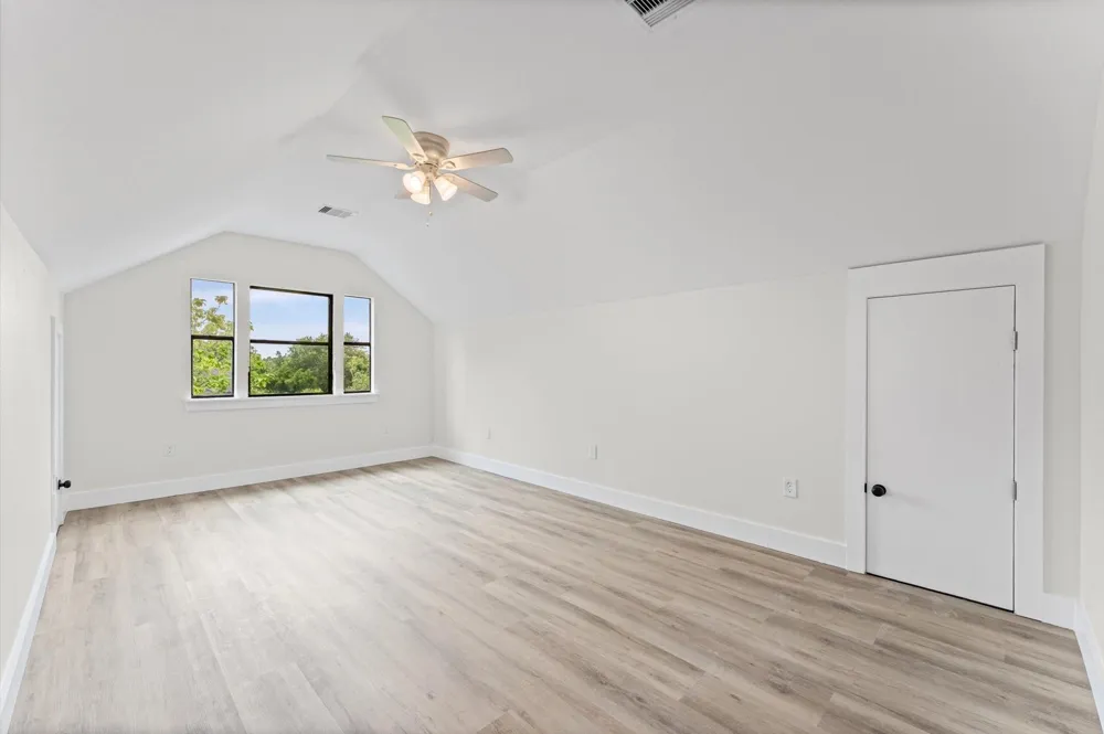 15806 Lakeview Drive Beach City, TX 77523