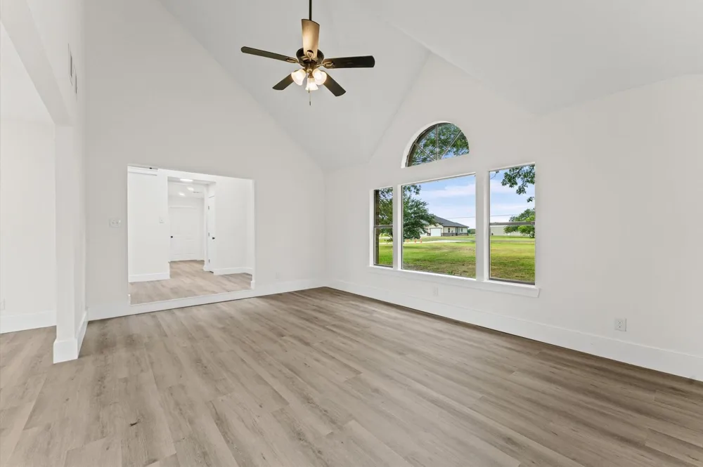 15806 Lakeview Drive Beach City, TX 77523